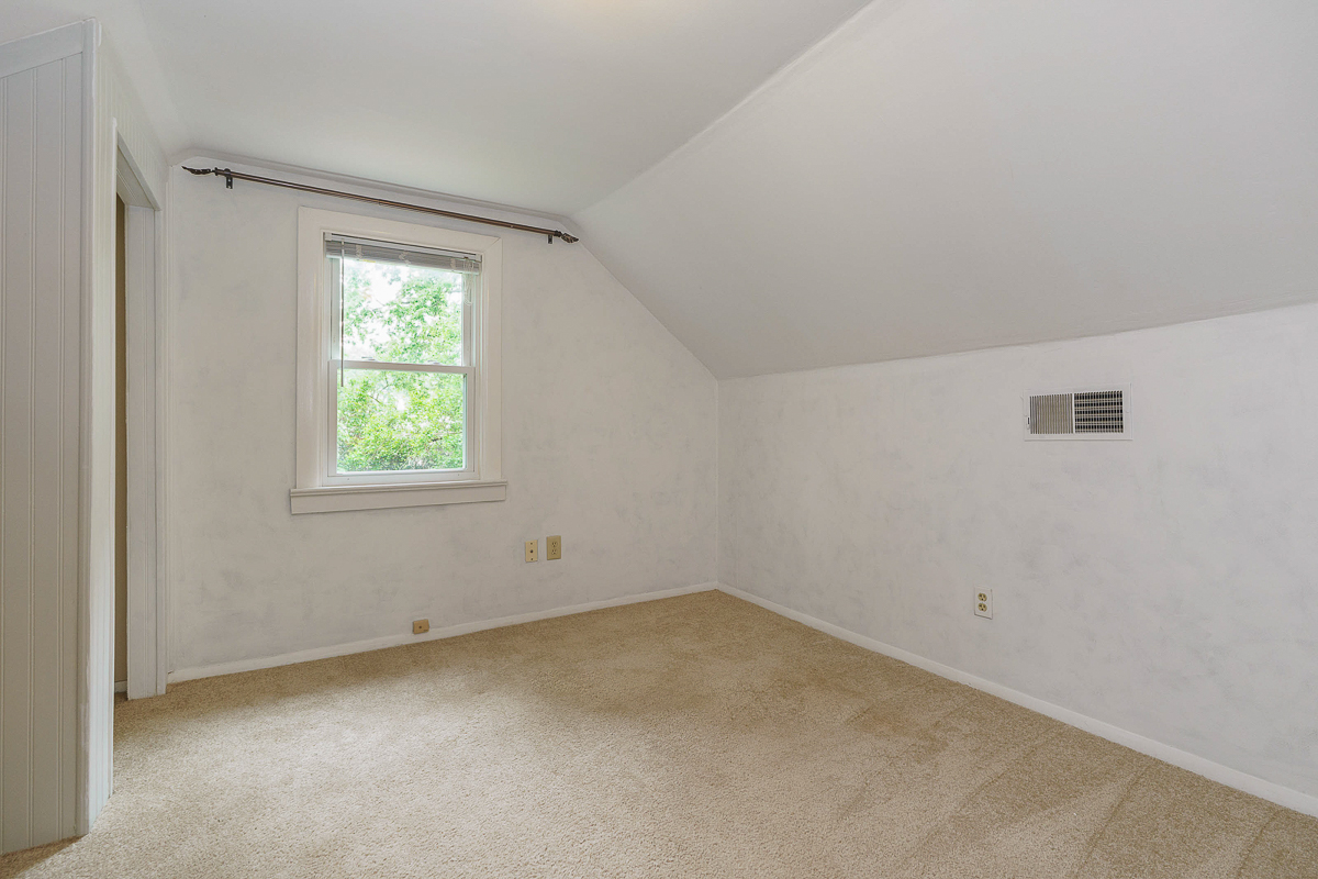 966 Chambers Cir-32