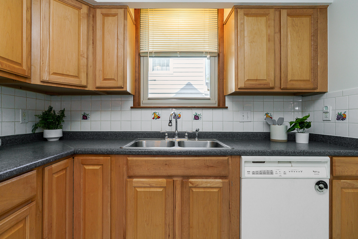 96 N Cassingham Rd-32