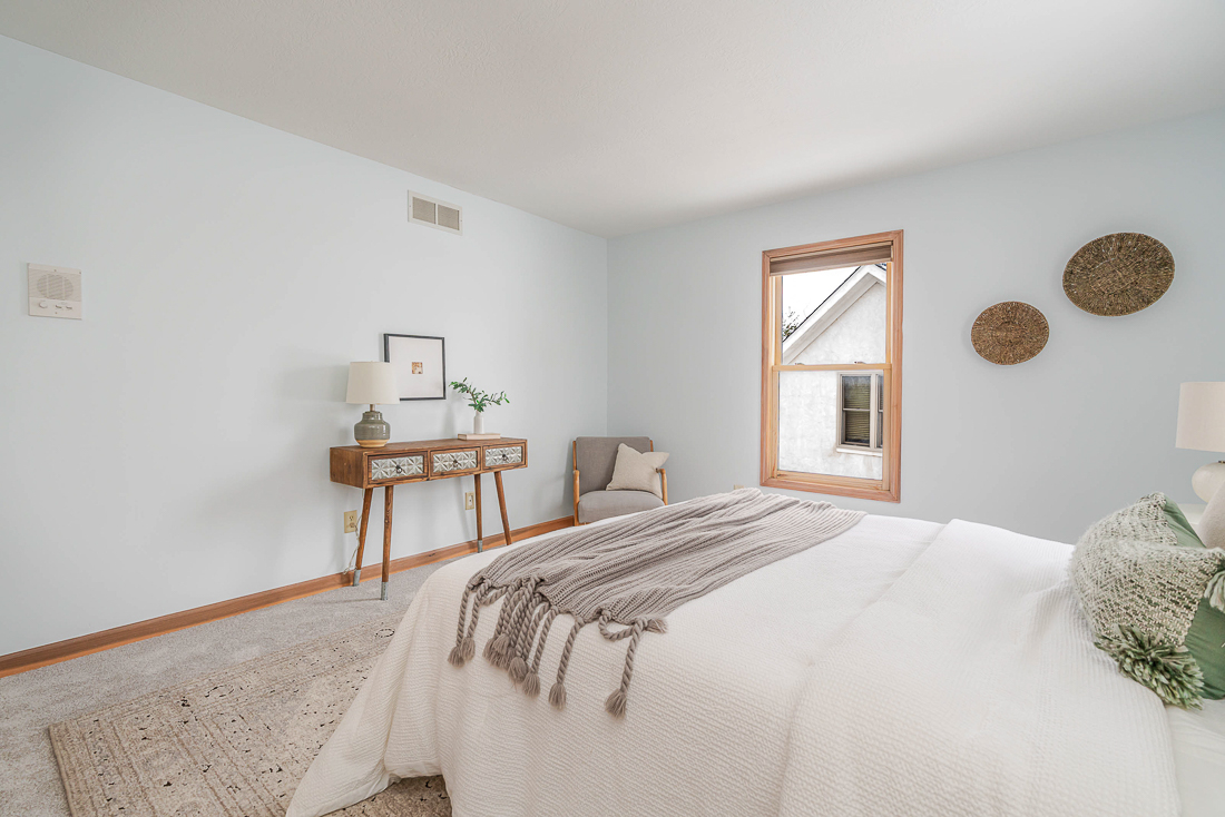 9800 Oxford Circle-43