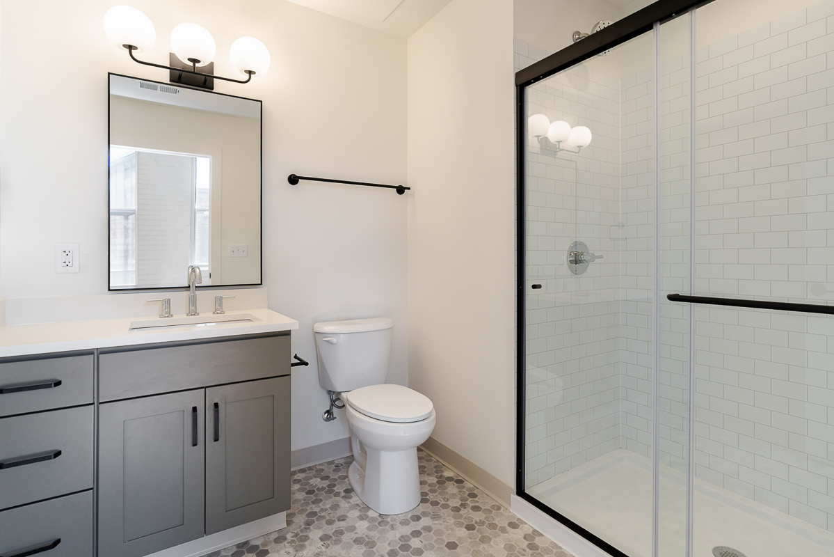 219 N Columbus St-31