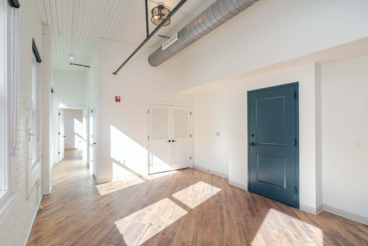 219 N Columbus St-36