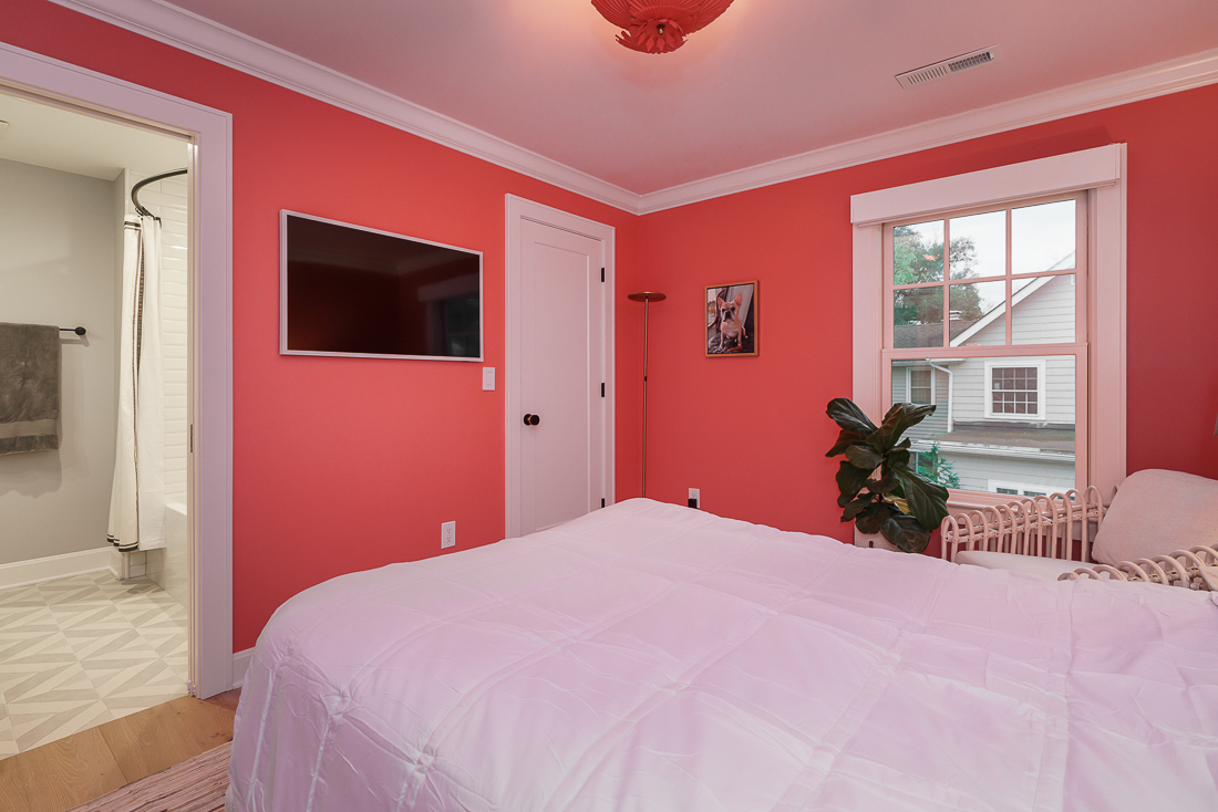 1968 N Devon Rd---10-22-25-4