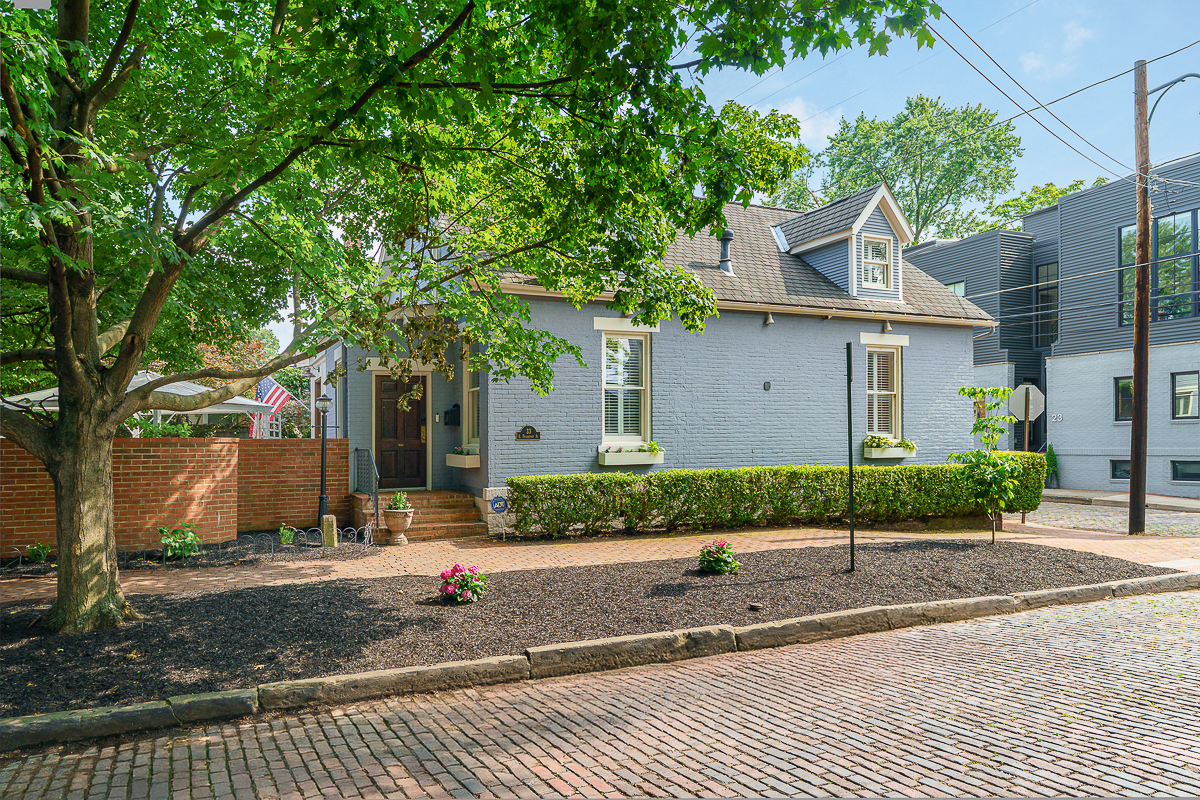 33 e Frankfort St-5