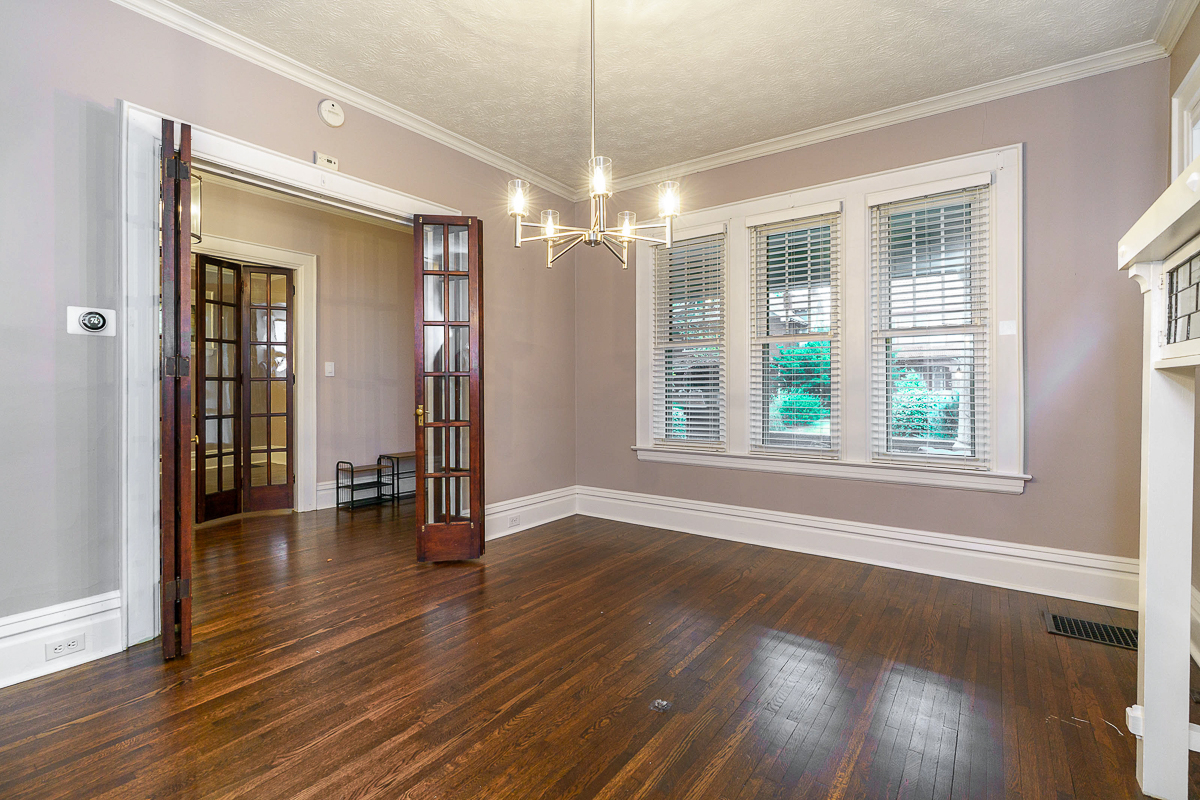 1833 Franklin Avenue-30