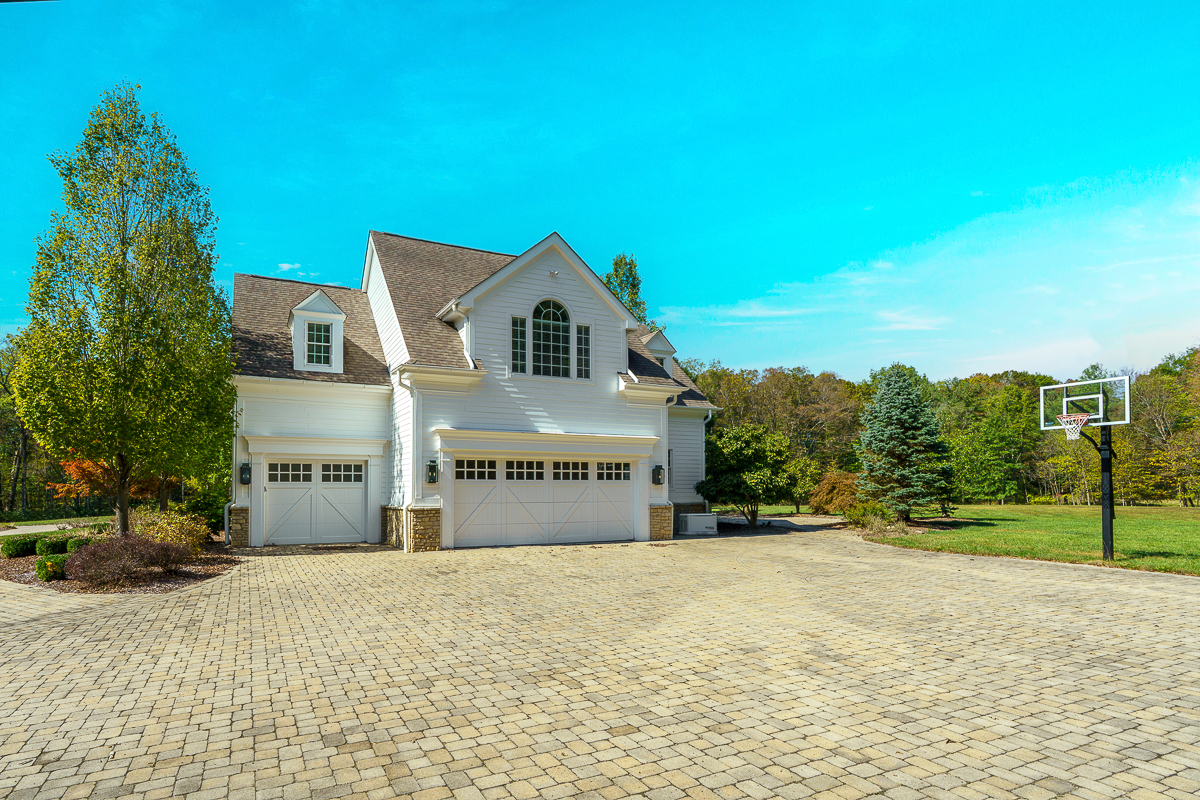 780 Home Rd Sept 2025-17