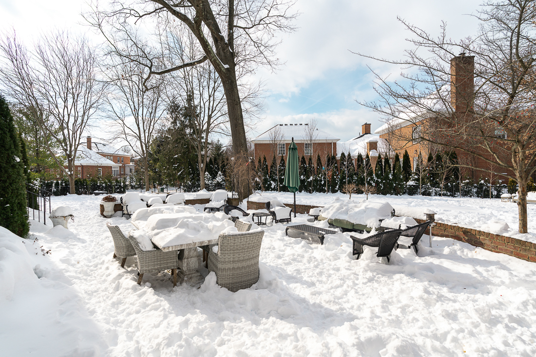 7286 Lambton Green N -20