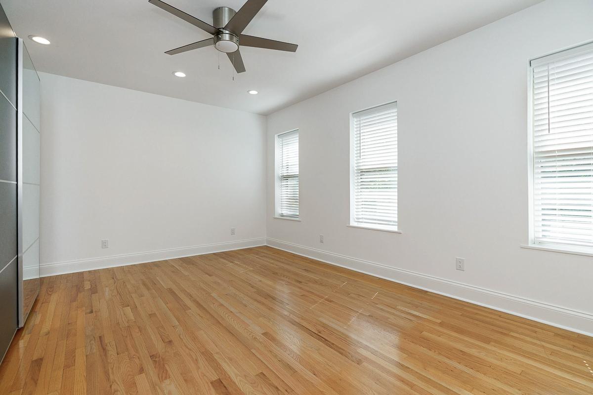 144 e Mithoff St---3