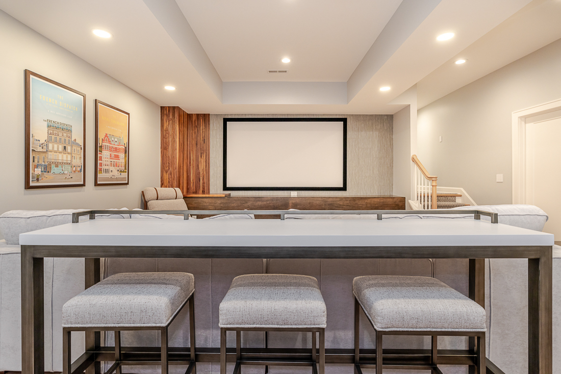 1968 N Devon Rd.-115