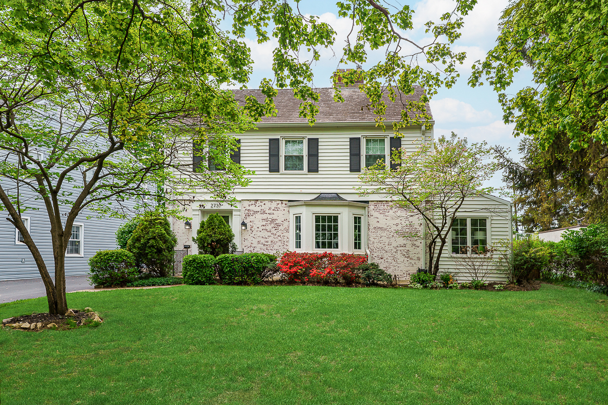 2737 Sherwood Rd Front-2