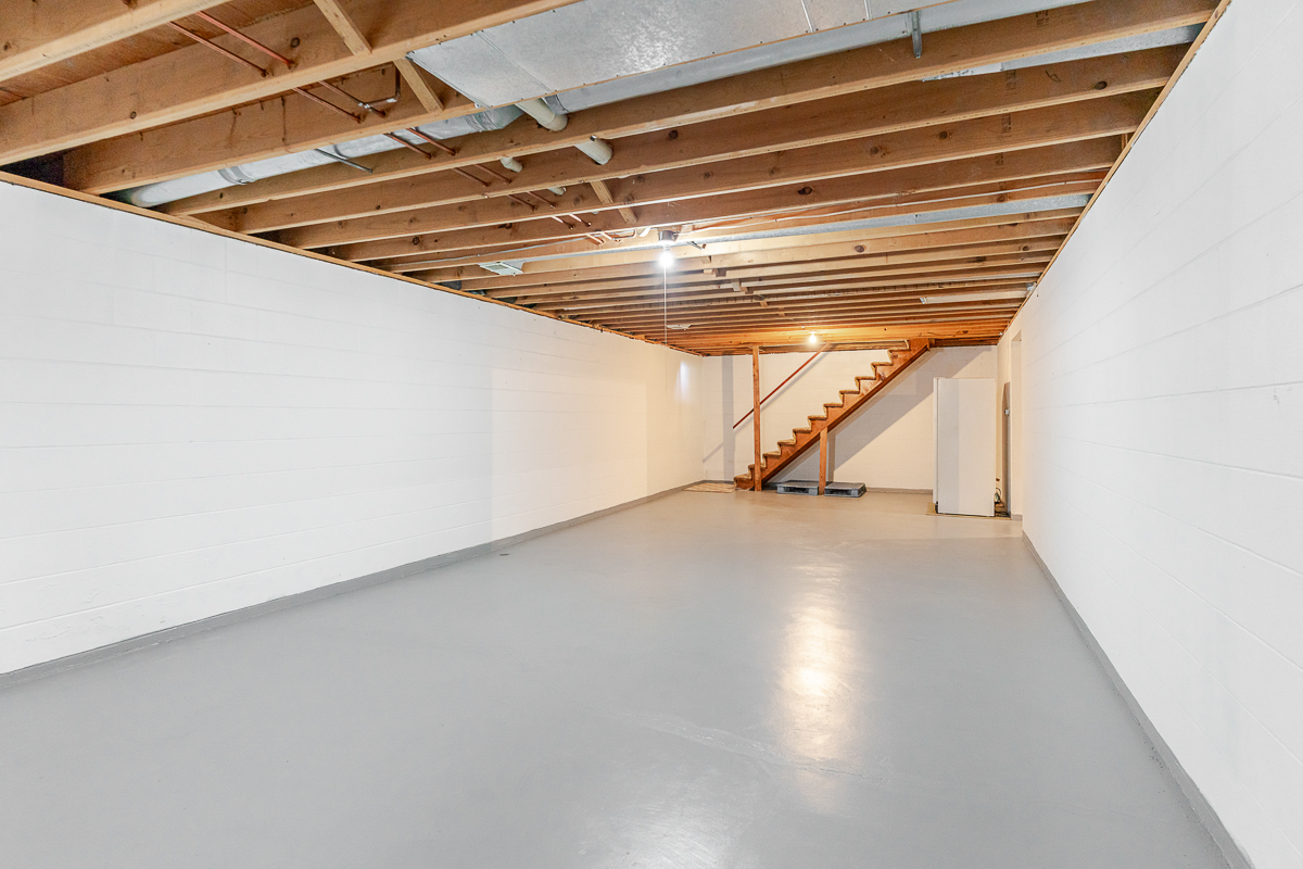 6611 Lake of woods-int-21