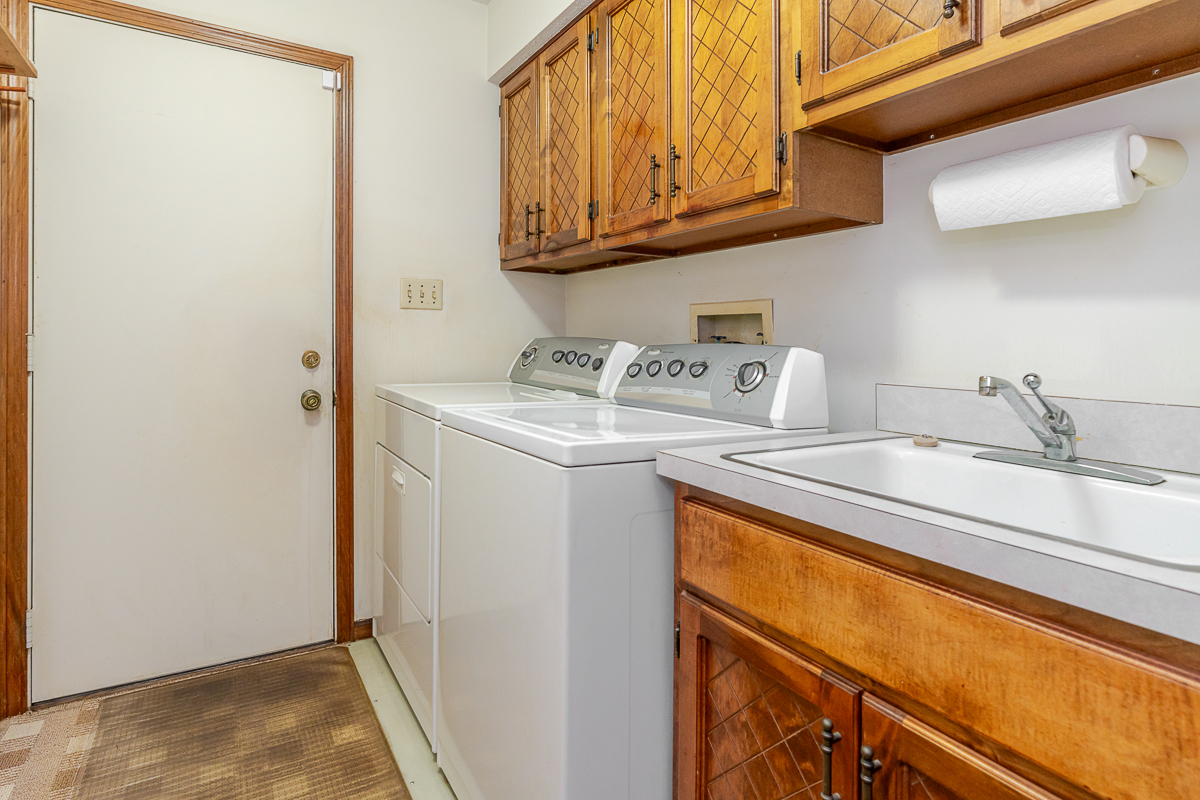 6611 Lake of woods-int-7